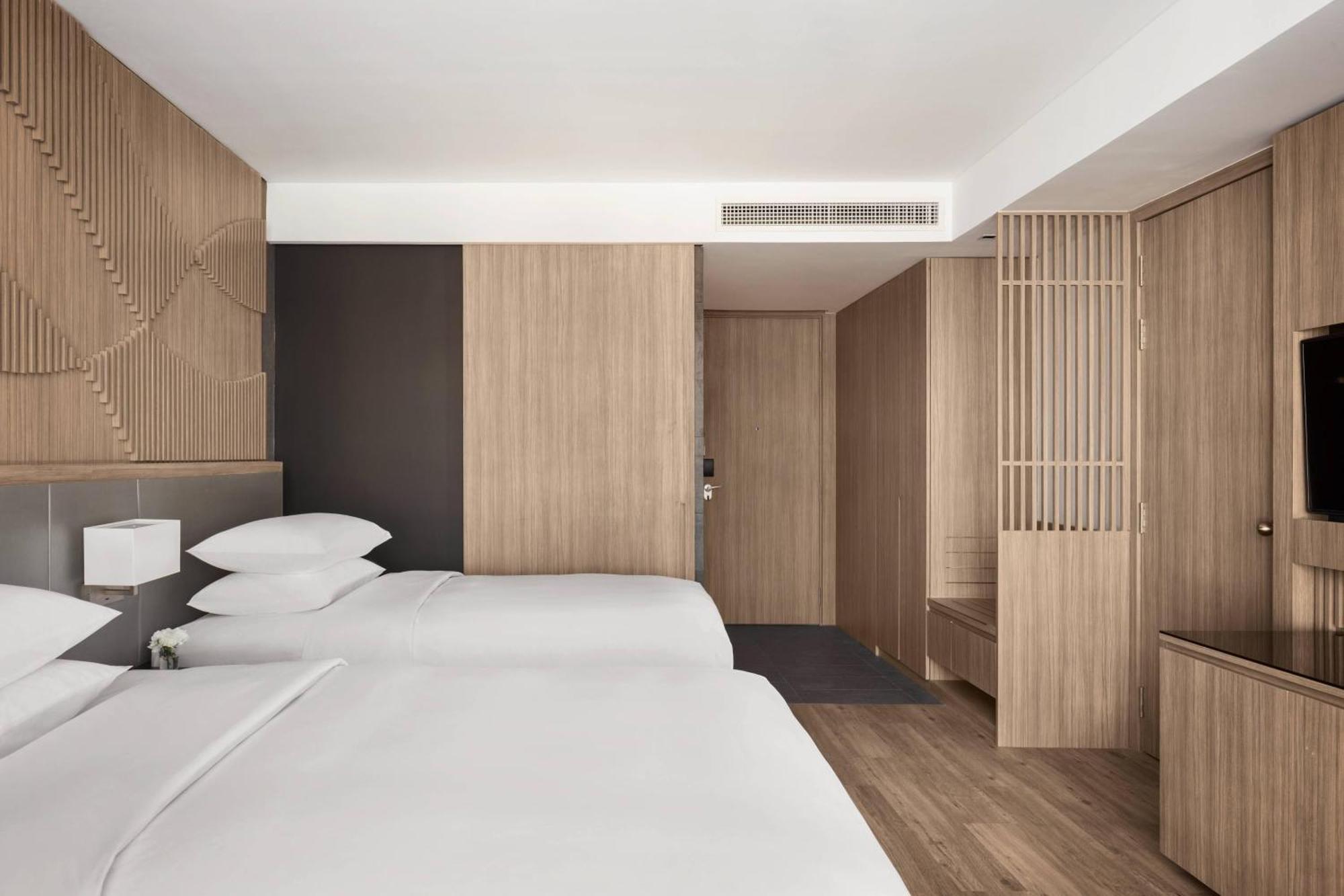 Courtyard By Marriott Phnom Penh Hotell Eksteriør bilde