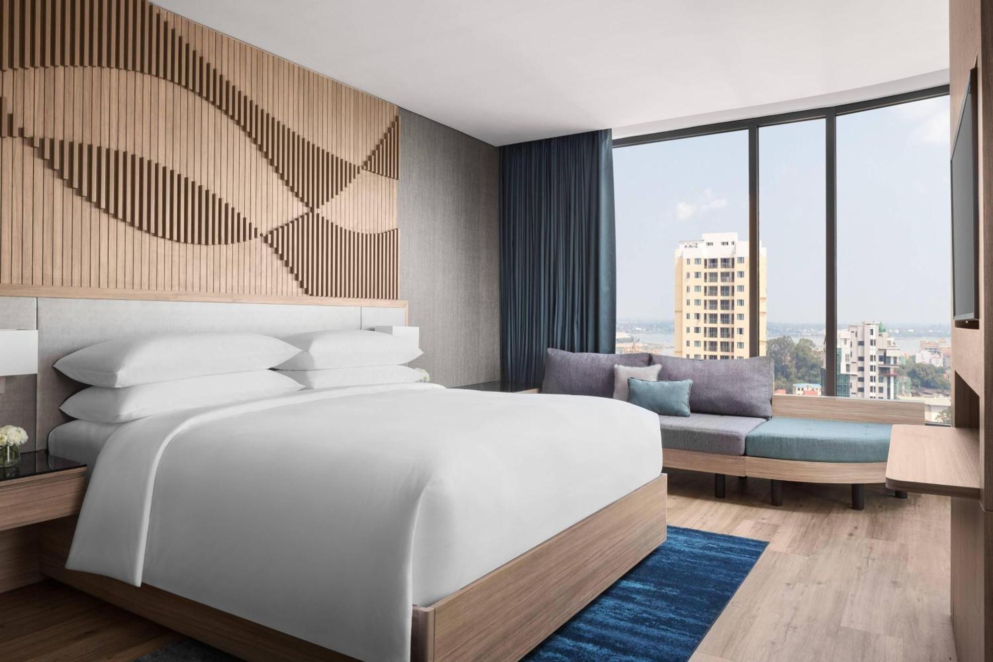 Courtyard By Marriott Phnom Penh Hotell Eksteriør bilde