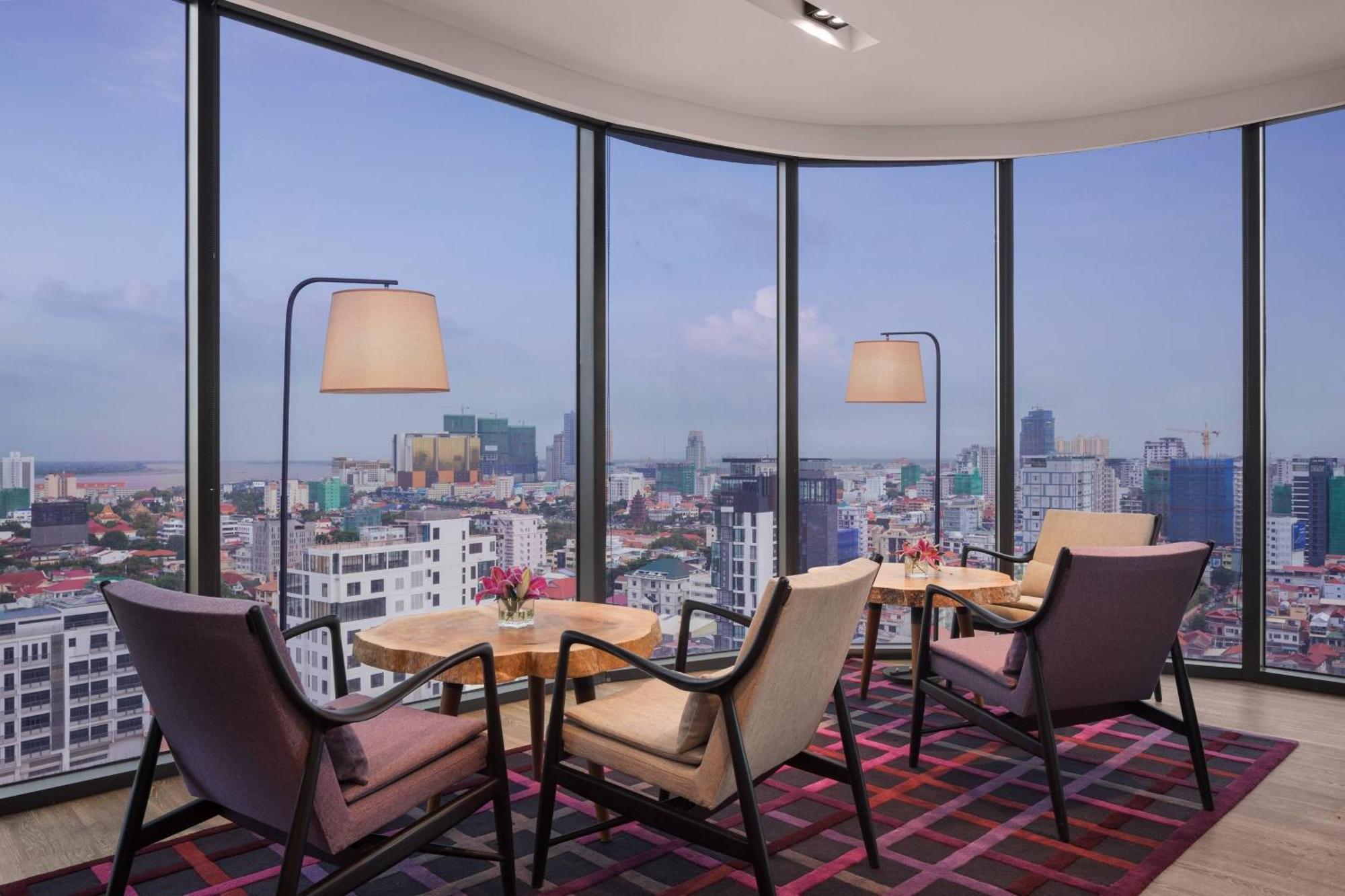 Courtyard By Marriott Phnom Penh Hotell Eksteriør bilde