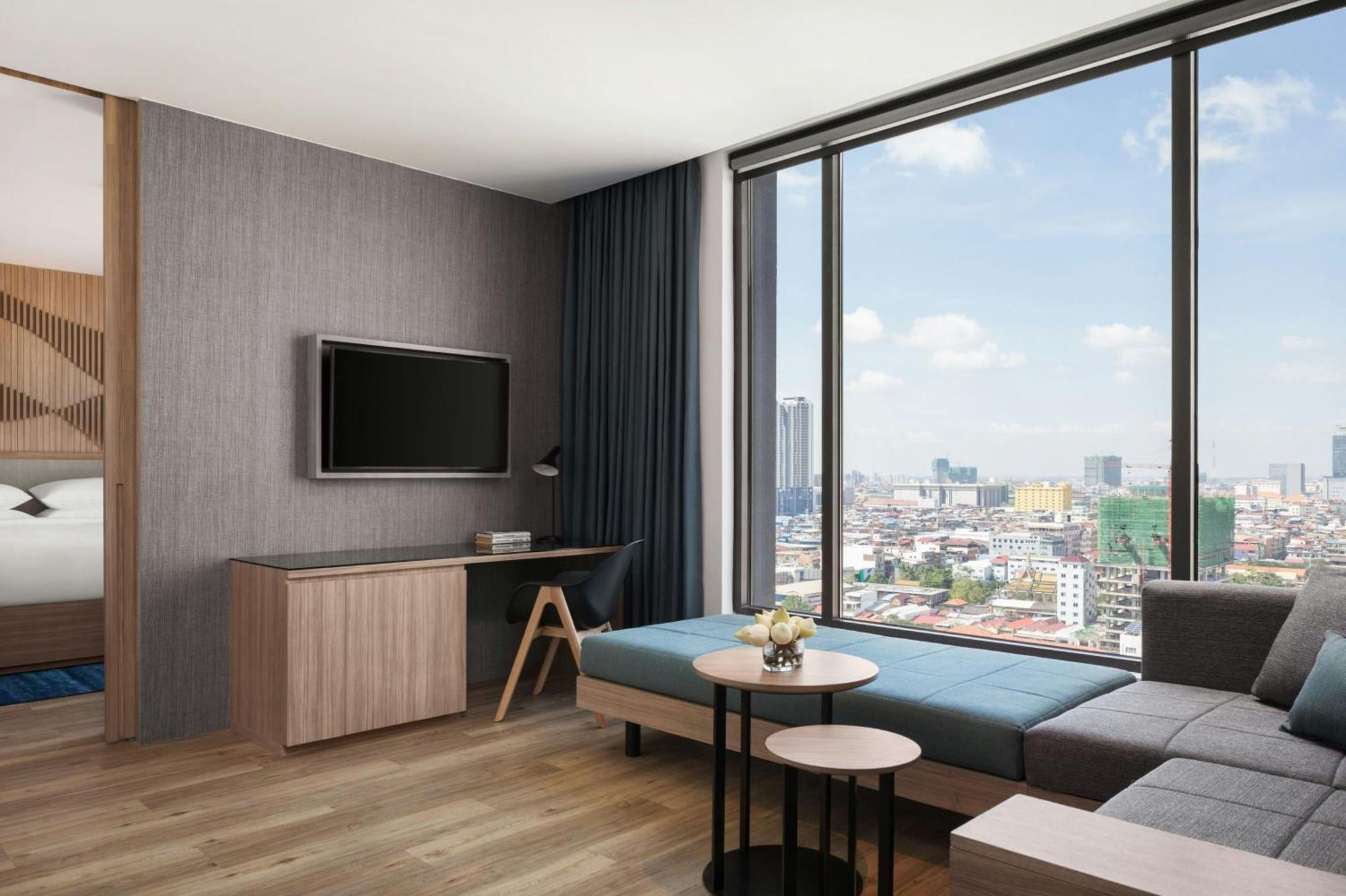 Courtyard By Marriott Phnom Penh Hotell Eksteriør bilde