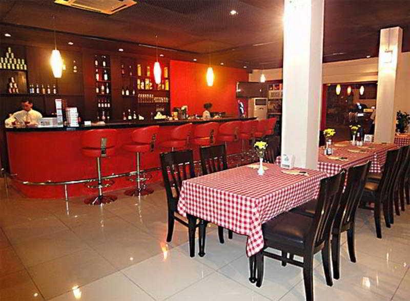 Courtyard By Marriott Phnom Penh Hotell Eksteriør bilde