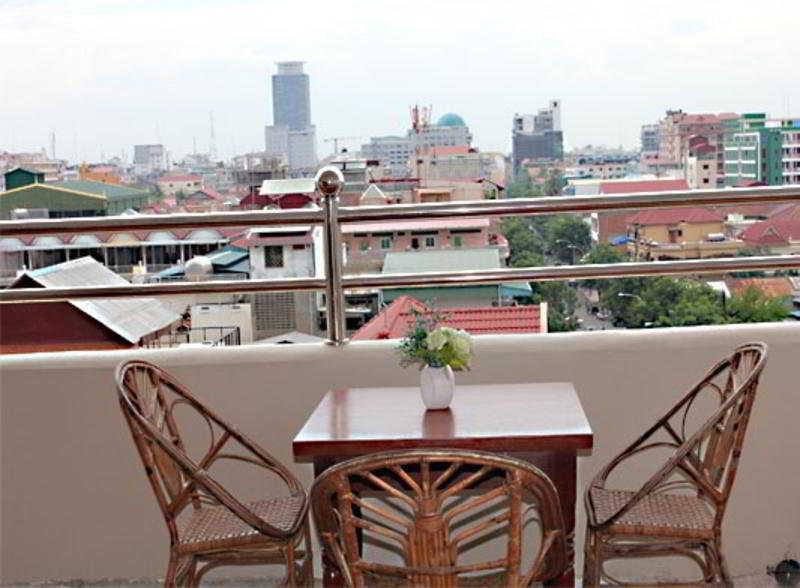 Courtyard By Marriott Phnom Penh Hotell Eksteriør bilde