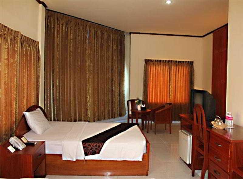 Courtyard By Marriott Phnom Penh Hotell Eksteriør bilde