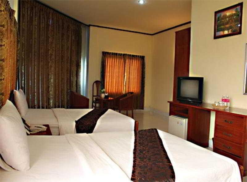 Courtyard By Marriott Phnom Penh Hotell Eksteriør bilde
