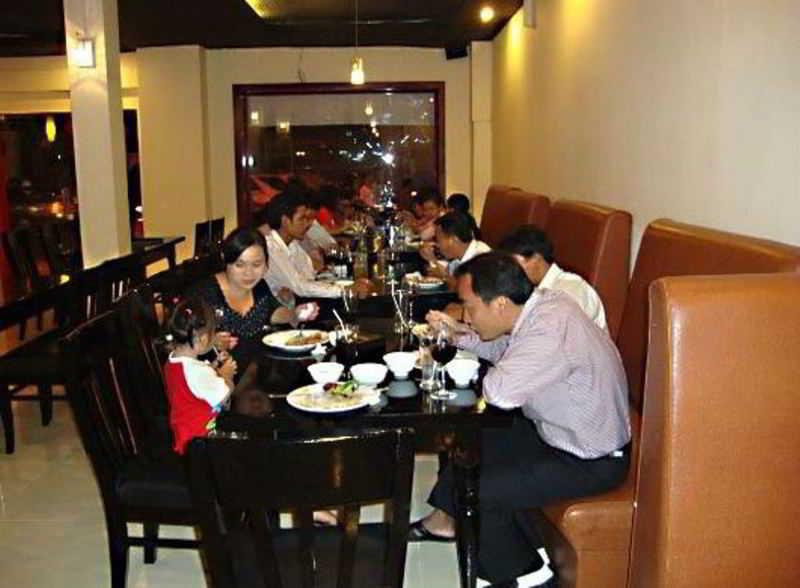 Courtyard By Marriott Phnom Penh Hotell Eksteriør bilde